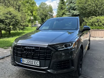 Авто Audi Q7 2020 № 7742641