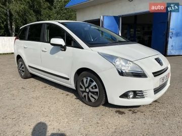 Авто Peugeot 5008 2013 № 7742999