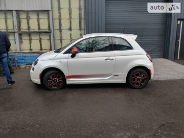 Авто Fiat 500E 2015 № 7743002