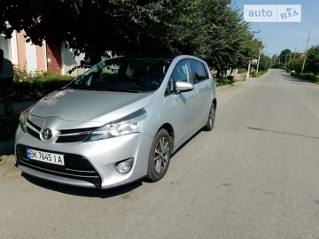 Авто Toyota Verso 2014 № 7743046