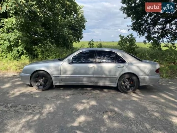 Авто Mercedes E-Class 2003 № 7743160
