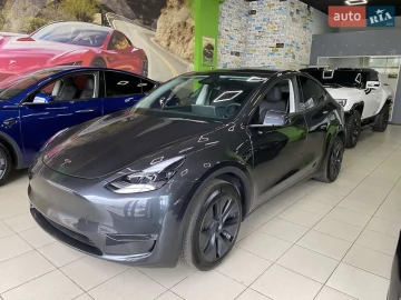 Авто Tesla Model Y 2024 № 7743638