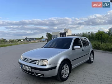 Авто Volkswagen Golf 2001 № 7743666