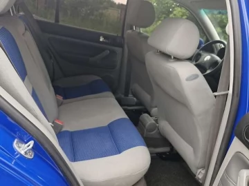 Авто Volkswagen Golf 2001 № 7743674