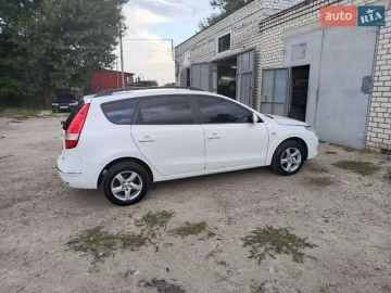 Авто Hyundai I30 2009 № 7743689