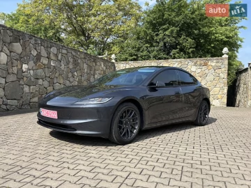 Авто Tesla Model 3 2024 № 7743748