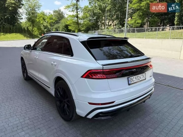 Авто Audi Q8 2020 № 7743901