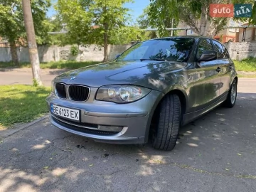 Авто BMW 1 Series 2010 № 7744112