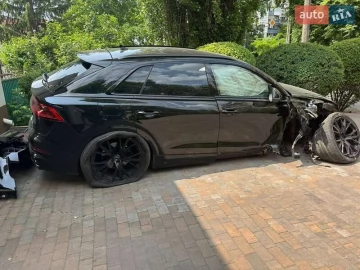 Авто Audi Sq8 2021 № 7744241