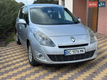 Авто Renault Scenic 2011 № 7744576