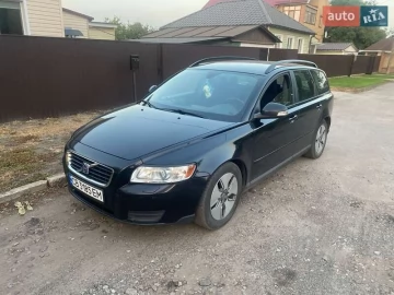 Авто Volvo V50 2010 № 7744583