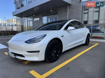 Авто Tesla Model 3 2020 № 7744986