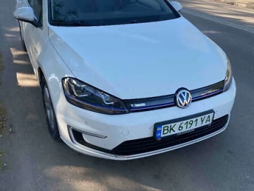 Авто Volkswagen E-Golf 2014 № 7745192