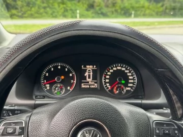 Авто Volkswagen Touran 2013 № 7745201