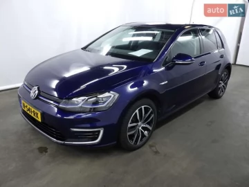 Авто Volkswagen E-Golf 2020 № 7745296