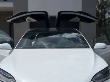 Авто Tesla Model X 2018 № 7745361