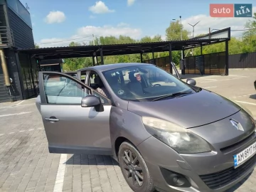 Авто Renault Grand Scenic 2010 № 7745549