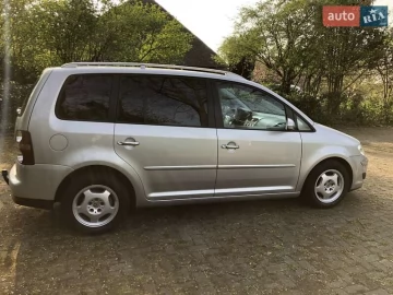 Авто Volkswagen Touran 2006 № 7745577