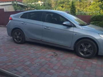 Авто Hyundai Ioniq 2017 № 7745674