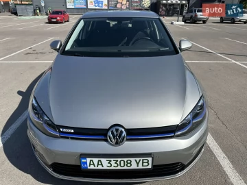 Авто Volkswagen E-Golf 2017 № 7745687