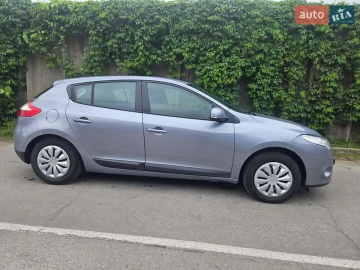Авто Renault Megane 2010 № 7746112
