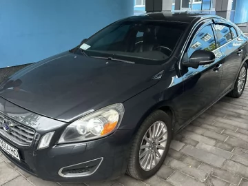 Авто Volvo S60 2012 № 7746256