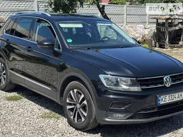 Авто Volkswagen Tiguan 2019 № 7746313