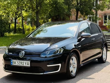 Авто Volkswagen E-Golf 2015 № 7746555