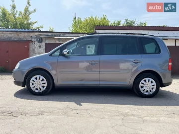 Авто Volkswagen Touran 2006 № 7746759