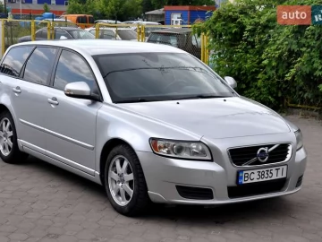 Авто Volvo V50 2010 № 7746766