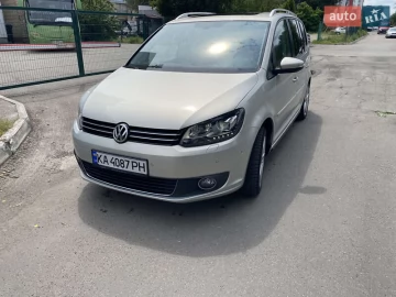 Авто Volkswagen Touran 2012 № 7746815