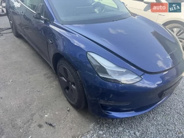 Авто Tesla Model 3 2020 № 7746864