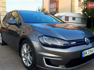Авто Volkswagen E-Golf 2014 № 7747251