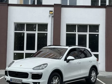Авто Porsche Cayenne 2015 № 7747386