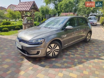 Авто Volkswagen E-Golf 2016 № 7747532