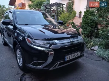 Авто Mitsubishi Outlander 2019 № 7747850