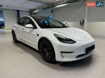 Авто Tesla Model 3 2021 № 7747889