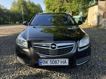 Авто Opel Insignia 2012 № 7748050