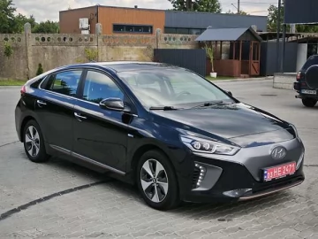 Авто Hyundai Ioniq Electric 2017 № 7748078