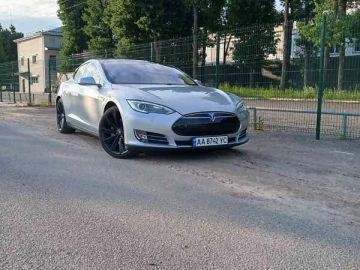 Авто Tesla Model S 2013 № 7748095