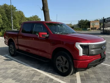 Авто Ford F-150 2022 № 7748535