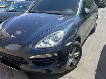 Авто Porsche Cayenne 2013 № 7748850