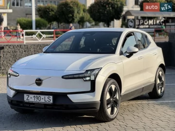 Авто Volvo Ex30 2024 № 7748855