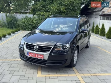 Авто Volkswagen Touran 2010 № 7748916