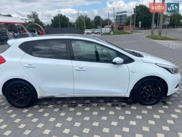 Авто KIA Ceed 2012 № 7749082