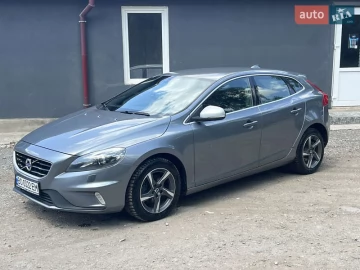 Авто Volvo V40 2015 № 7749085