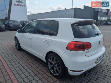 Авто Volkswagen Golf Gti 2010 № 7749093