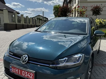 Авто Volkswagen E-Golf 2018 № 7749297