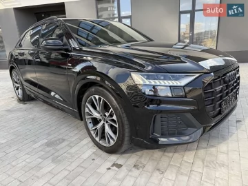 Авто Audi Q8 2023 № 7749583