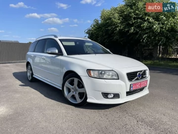 Авто Volvo V50 2012 № 7749716